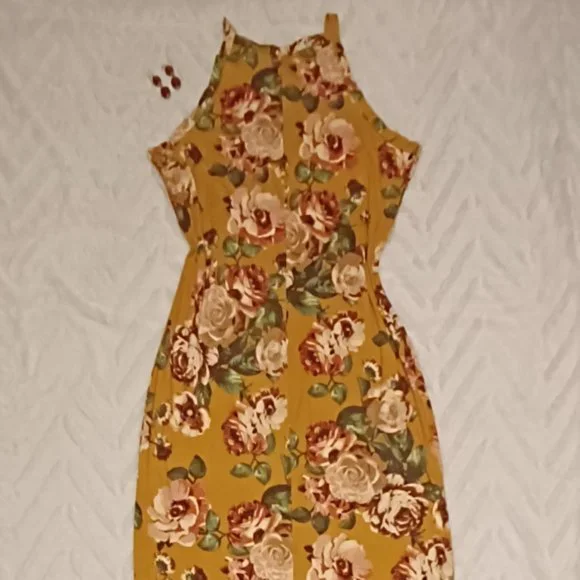 URBAN ROSE - Picture 2 of 3